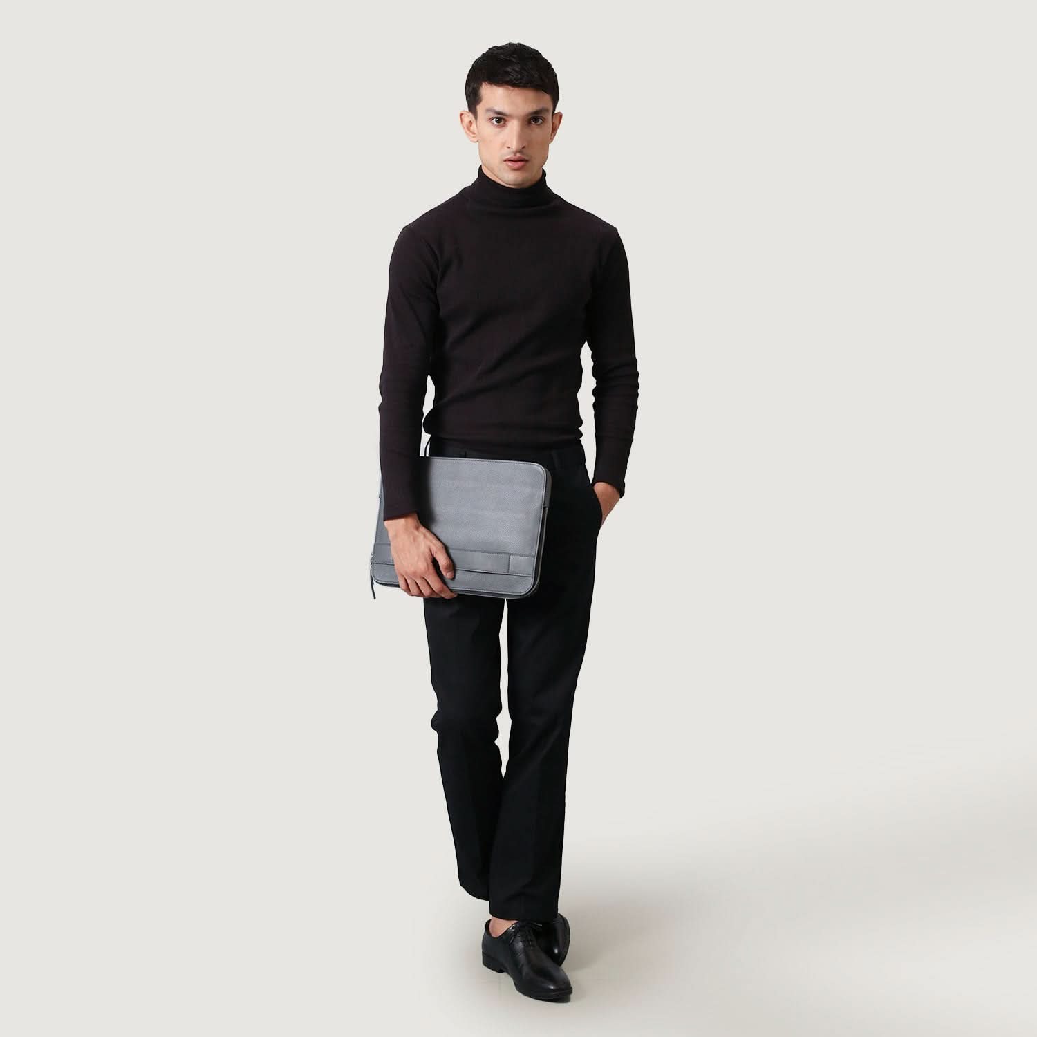 The Baxter Grey Leather Laptop Sleeve