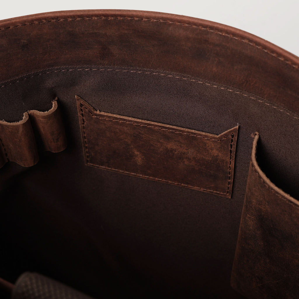 The Carismatico Vintage Distressed Brown Leather Messenger Bag