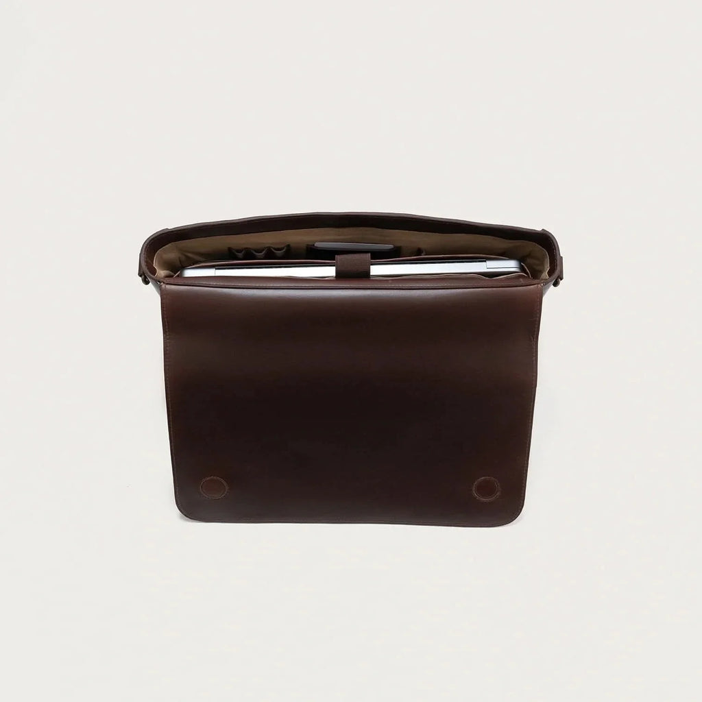 The Carismatico Vintage Brown Leather Messenger Bag